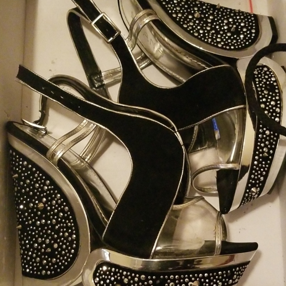 Black & Silver Wedges